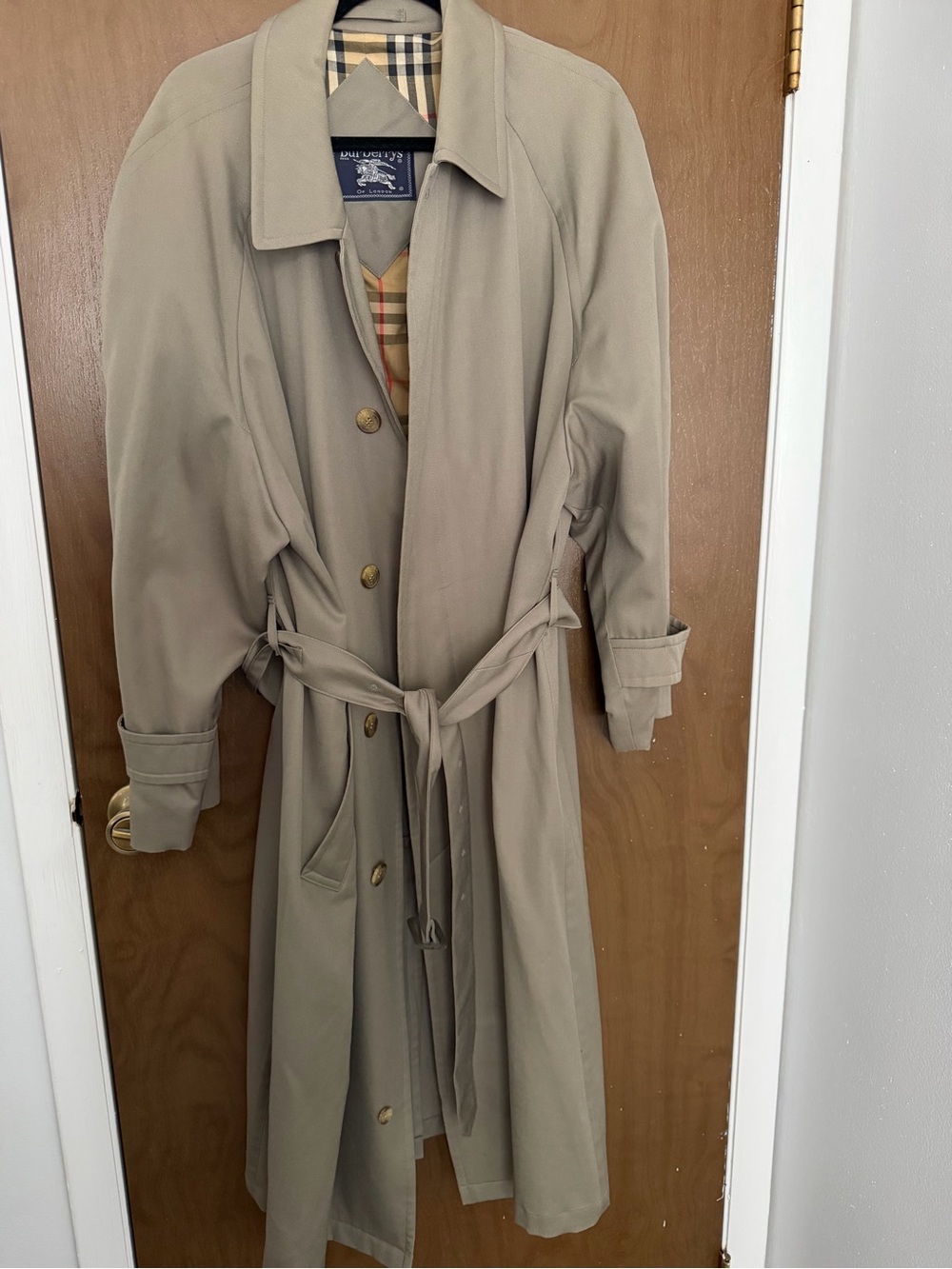 Burberry Classic Beige Trench Coat - Men’s